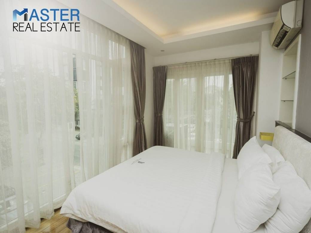 Zařízeno Condo K pronájmu