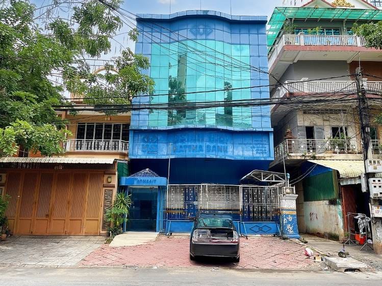 ផ្ទះលក់ដូរ សំរាប់ជួល នៅ Boeung Trabek, Chamkarmon, Phnom Penh