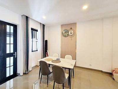 Chroy Changvar联排住宅出售，位于Chroy Changvar