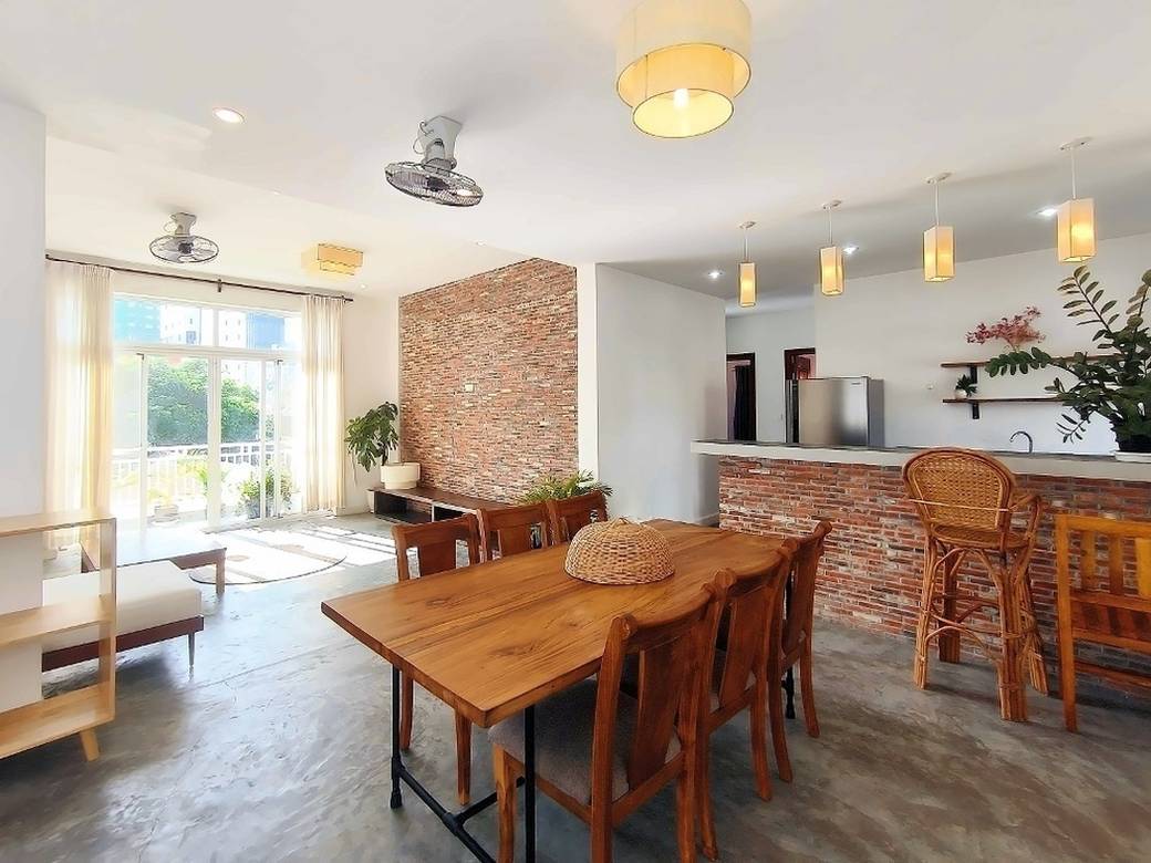 Apartment For Rent in Tonle Bassac, Chamkarmon, Phnom Penh