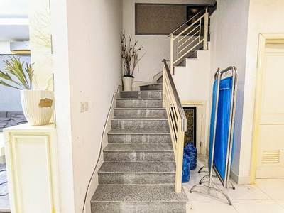 4 Bedrooms Řadový dům For Sale & Rent for $280,000