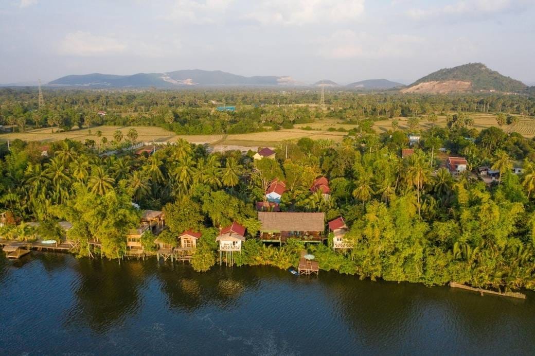 Działka Na sprzedaż w Road River, Kampong Kraeng, Tuek Chhou, Kampot