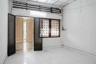 BKK 1 Shophouse For Rent in BKK 1