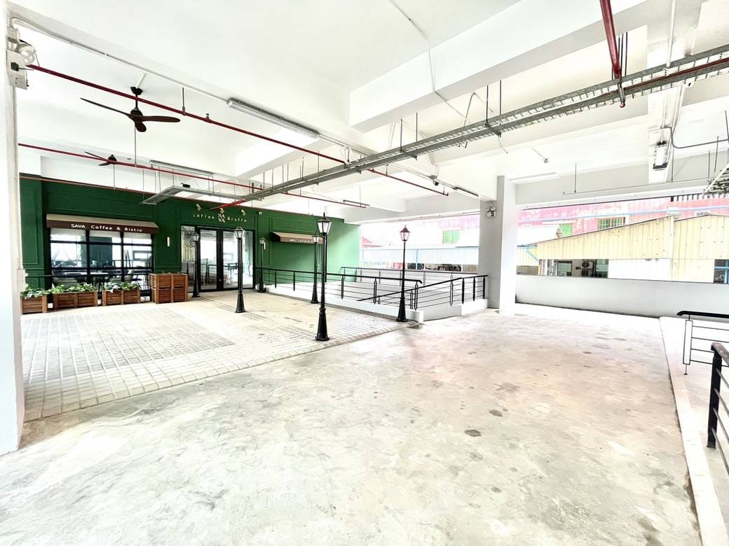 130 sqm Living Size Kanceláře K pronájmu in Boeng Keng Kang