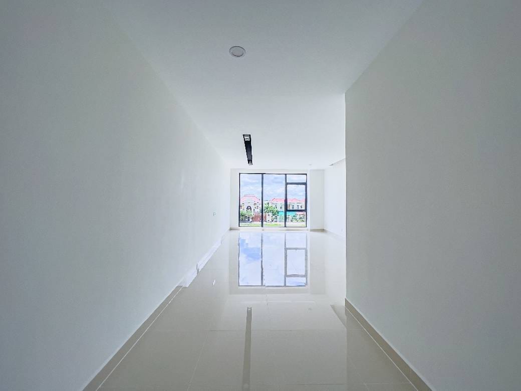 Preaek Kampues店屋出售，位于Preaek Kampues