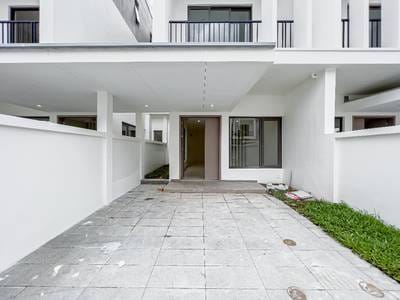 Villa For Sale in Preaek Kampues, Dangkao, Phnom Penh
