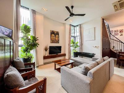 $950,000 Building