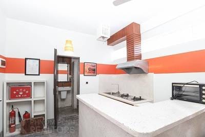 $325 Apartmán se službami