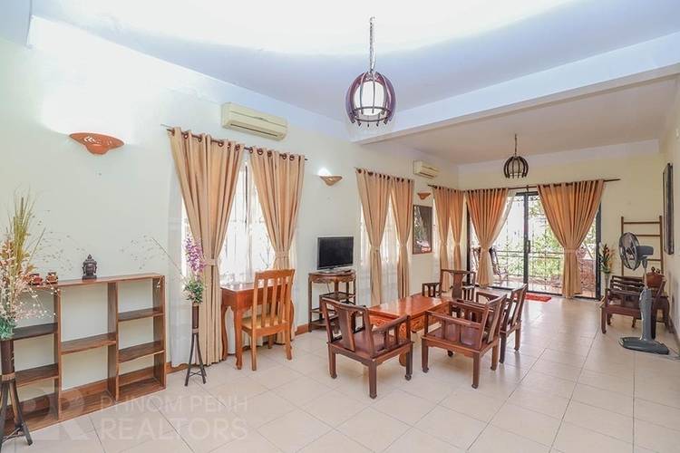 แฟลต สำหรับเช่า ใน Tonle Bassac, Chamkarmon, Phnom Penh