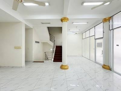 $3,000 Shophouse