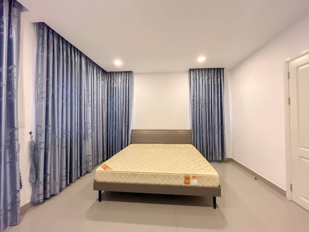 Dangkao双子别墅出租，价格$1,700