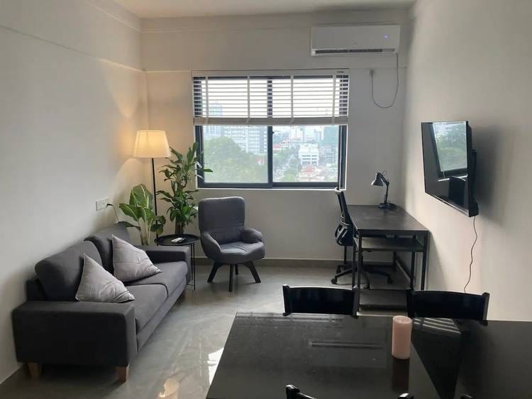 Condo For Rent in Wat Phnom, Daun Penh, Phnom Penh