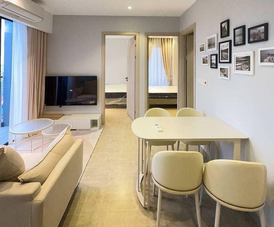 2 Bedrooms Apartment For Rent