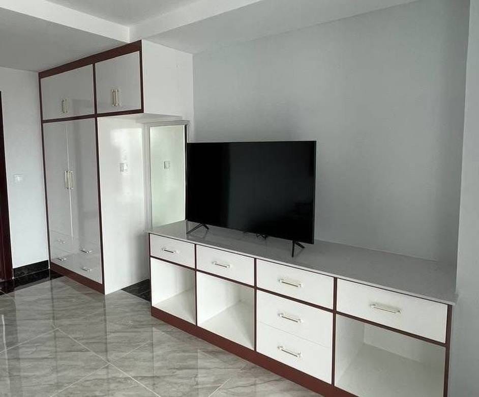 $450 Condo