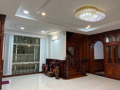 $3,300 Villa