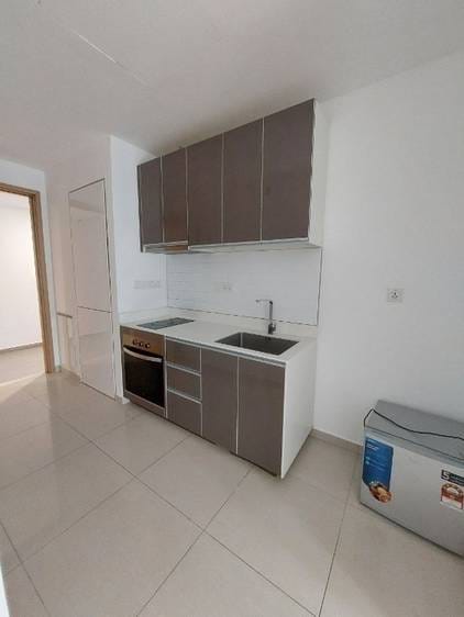 Meblowane Condo Na wynajem