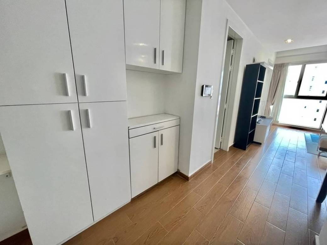 $600 Flat