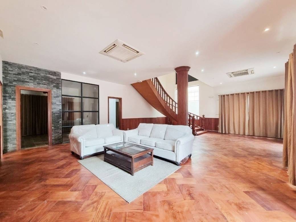 Villa For Rent in Boeung Kak 1, Toul Kork, Phnom Penh