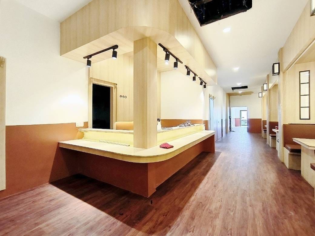 370 sqm Land Size Restaurant For Rent