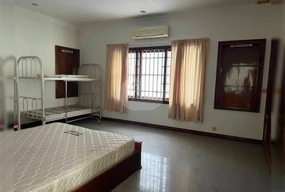 Chamkarmon别墅出租，价格$5,000
