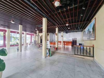 396 sqm Land Size Budova K pronájmu