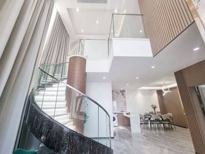 $582,945 Condo