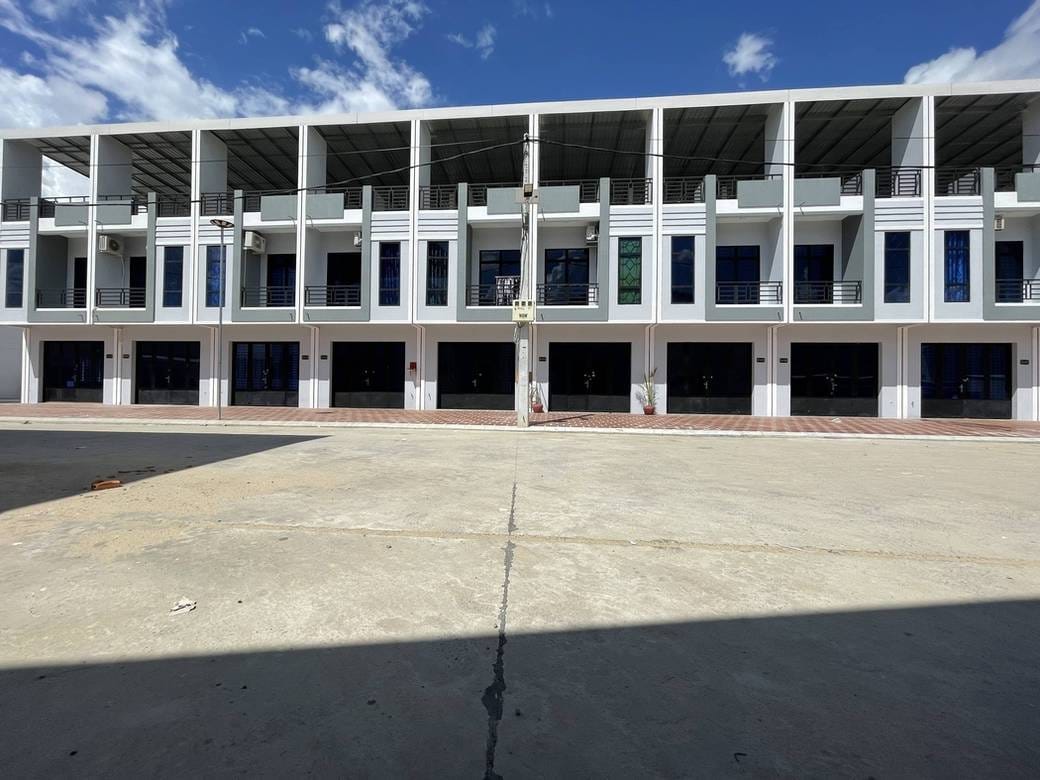 72 sqm Land Size Flat For Sale