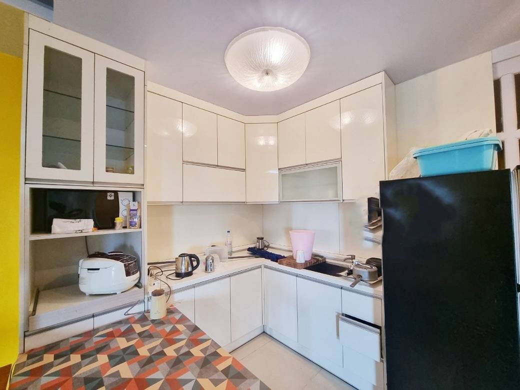 Condo Na wynajem o powierzchni mieszkalnej 163 m² w Chamkarmon