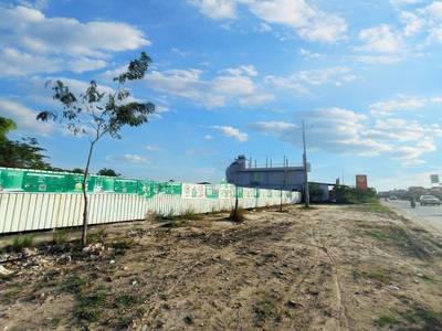 Lot À vendre de 32,000 m² de terrain