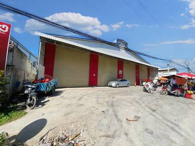 2,100 sqm Land Size Sklad K pronájmu