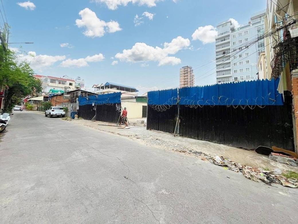 ChamkarmonLot出售，价格$3,500,000