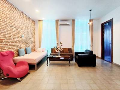 Apartmán se službami K pronájmu in Boeng Keng Kang $950