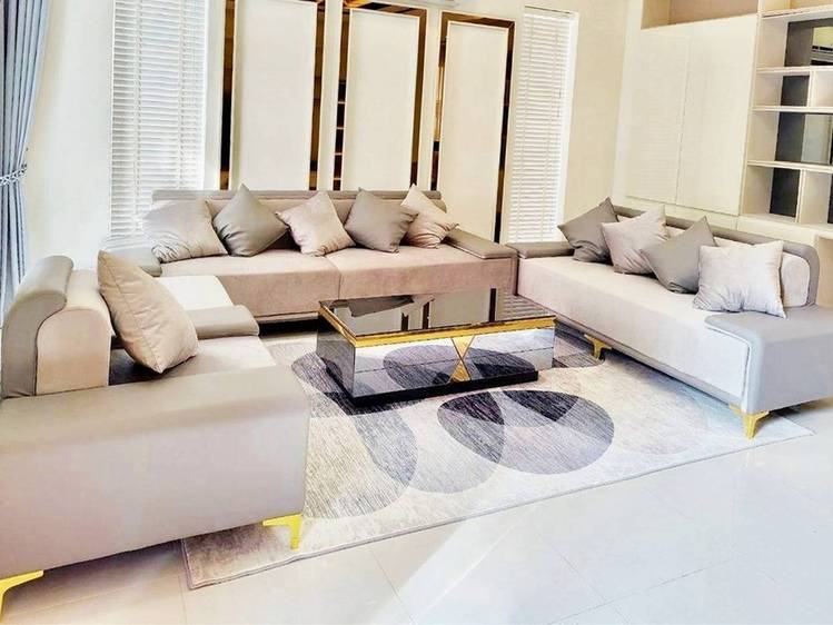 វីឡា For Sale & Rent នៅ Nirouth, Chbar Ampov, Phnom Penh