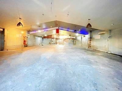600平方米土地面积的仓库出租，价格$2,000