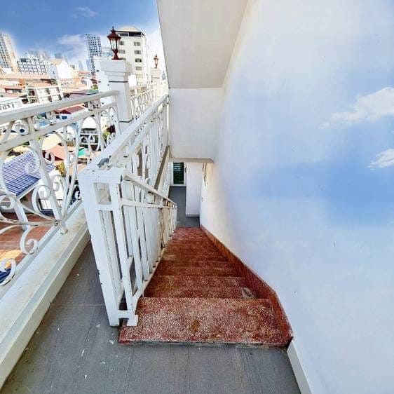 $6,000 建筑
