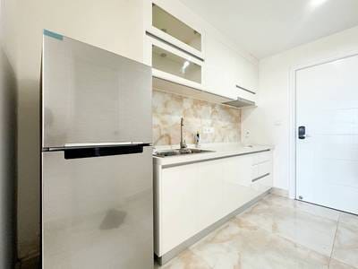 Zařízeno Condo For Sale & Rent