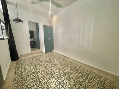 125 sqm Living Size Apartment For Rent in Daun Penh