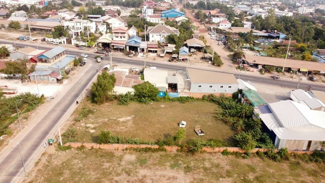2,208 sqm Land Size Pozemky Na prodej