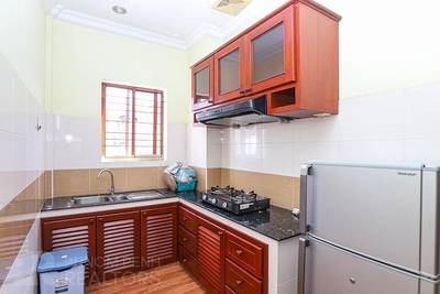 $800 Byt