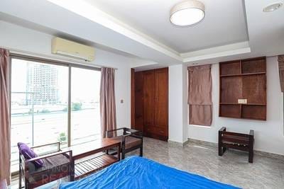 $380 Flat