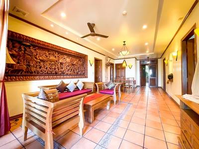 $3,200 Villa