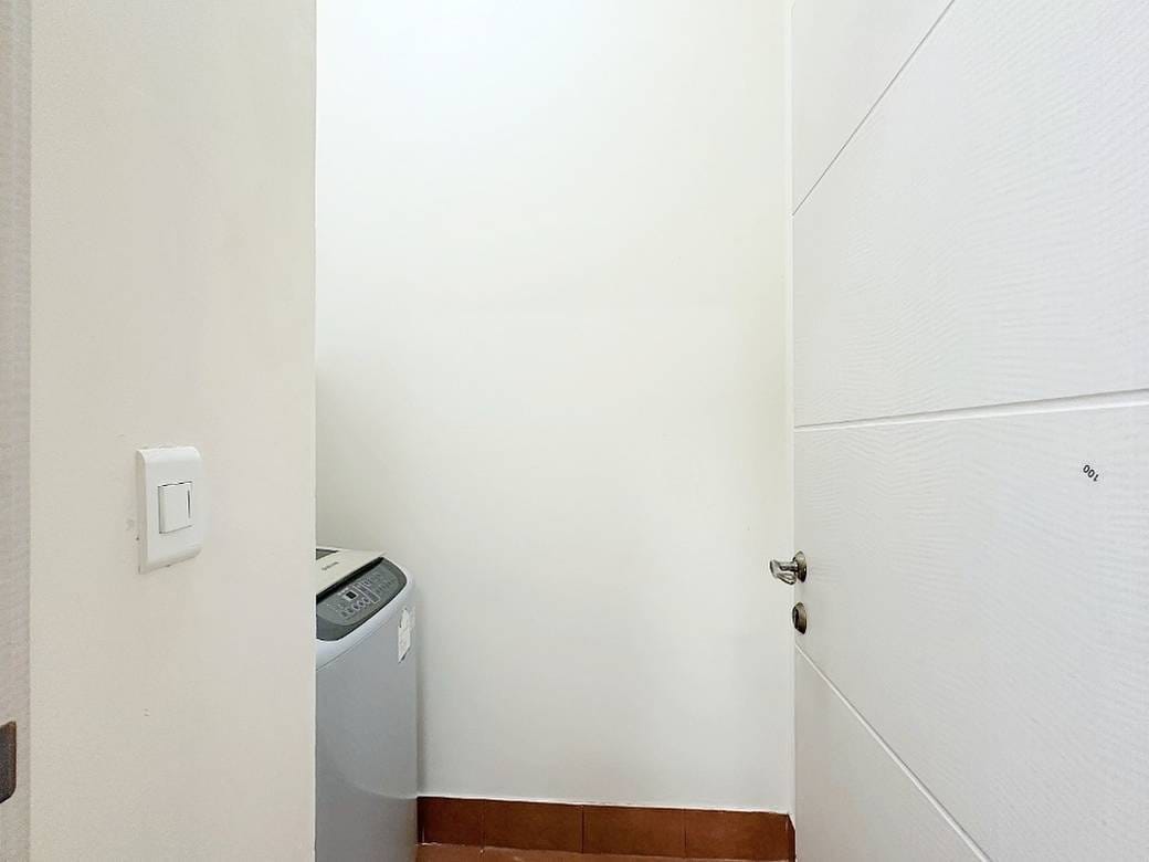 Condo For Sale & Rent w Russey Keo $120,000