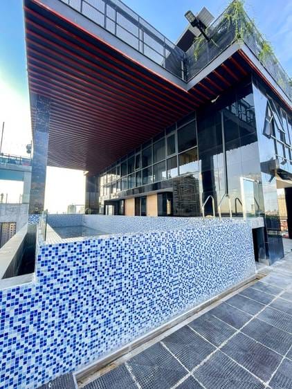 264 sqm Land Size Building For Sale