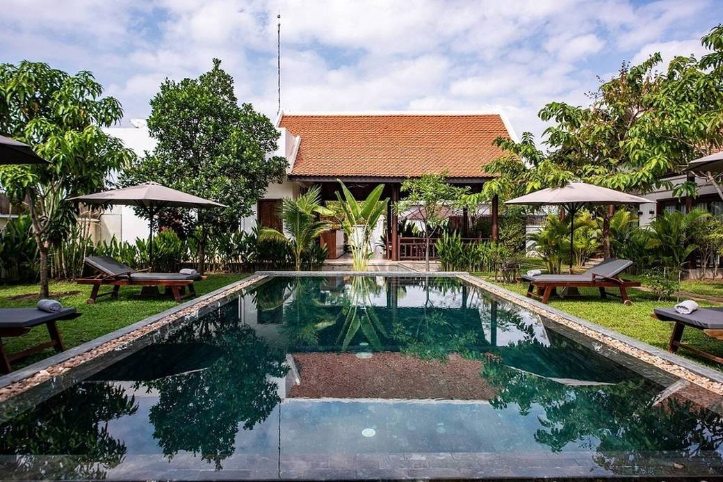 1,282 sqm Land Size Hotel For Sale