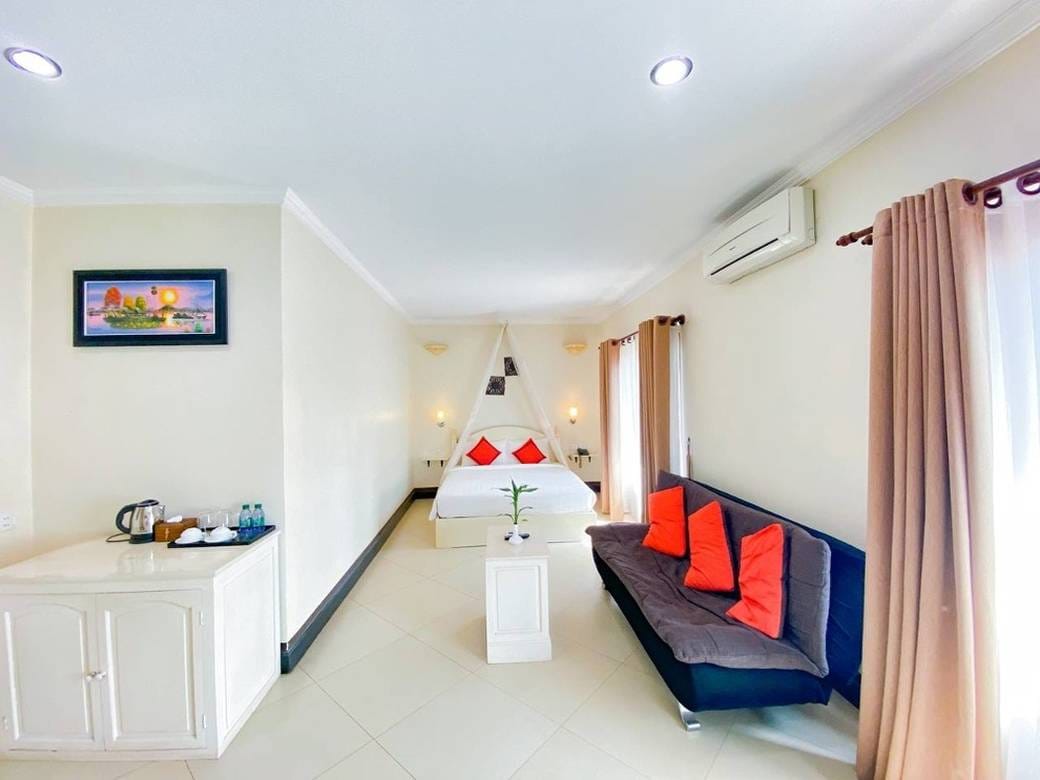 Hotel For Sale in Sala Kamraeuk, Siem Reap, Siem Reap