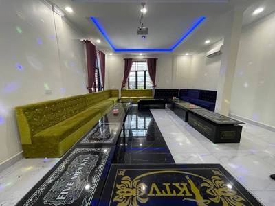 $2,500 Villa