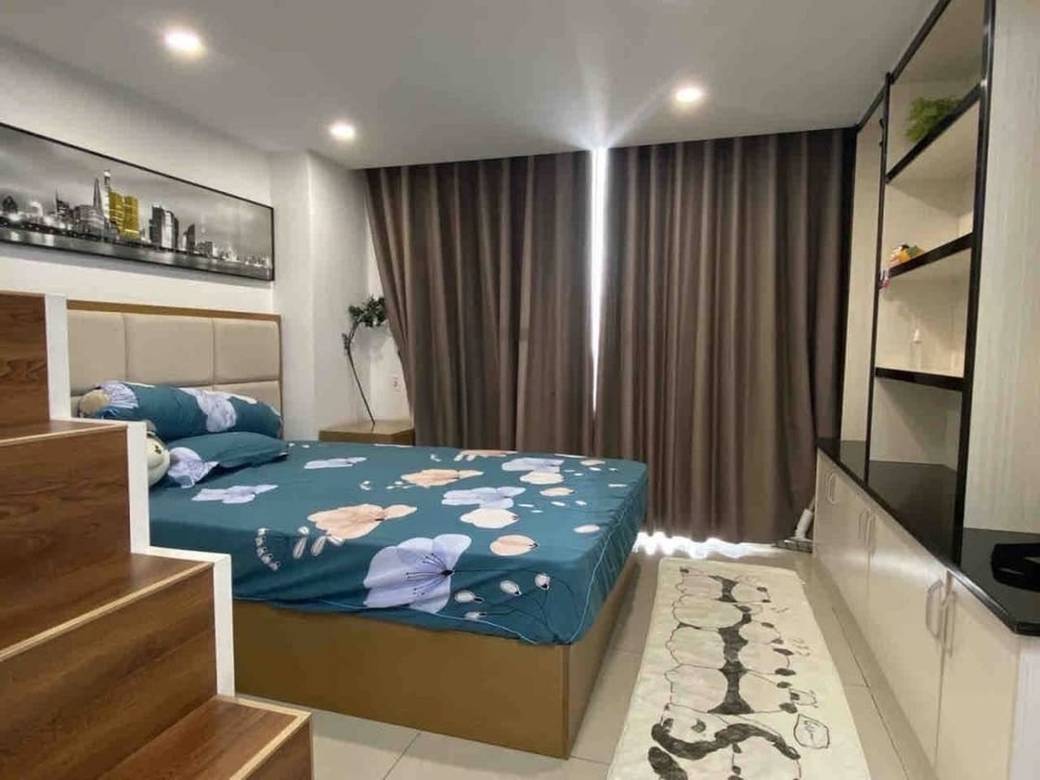 ផ្ទះល្វែង តម្លៃ $400