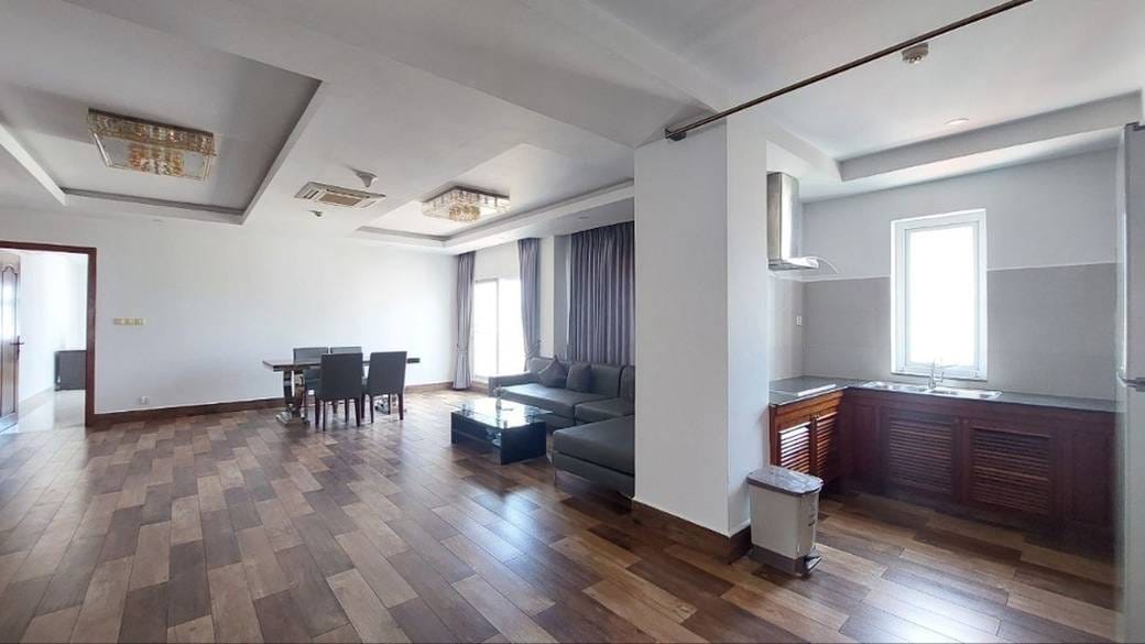 Penthouse Na wynajem o powierzchni mieszkalnej 223 m² w 7 Makara