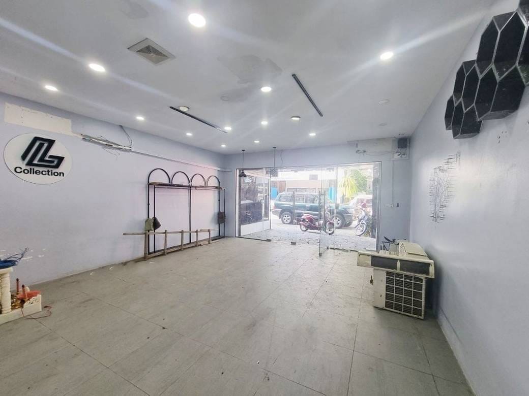 House and lot Na prodej with 1 Parking Space