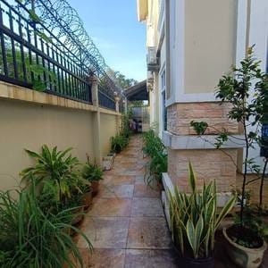 Vila Na prodej in Chbar Ampov I, Chbar Ampov, Phnom Penh